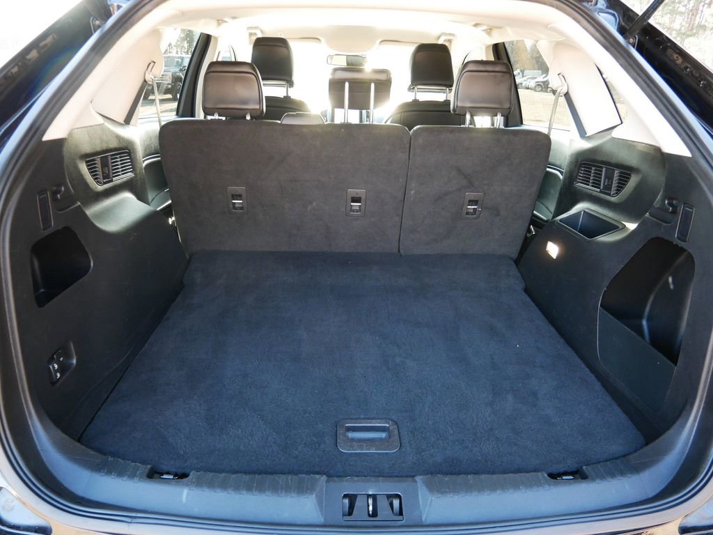 Certified 2024 Ford Edge SEL image 10