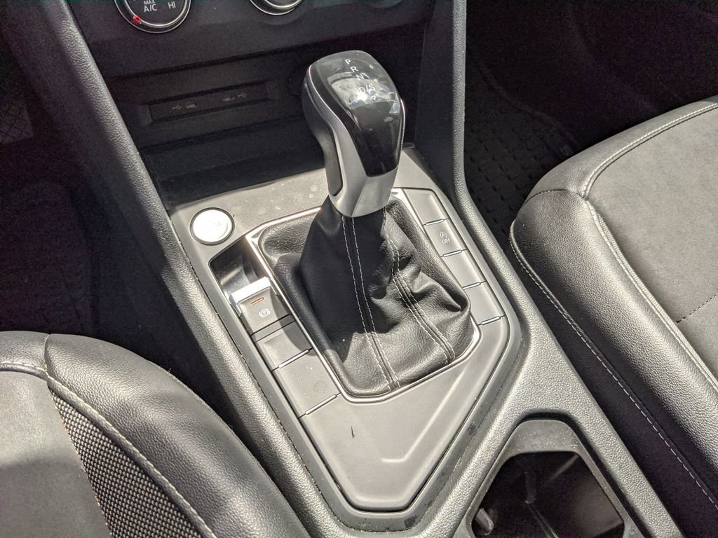 Used 2022 Volkswagen Taos SE image 24