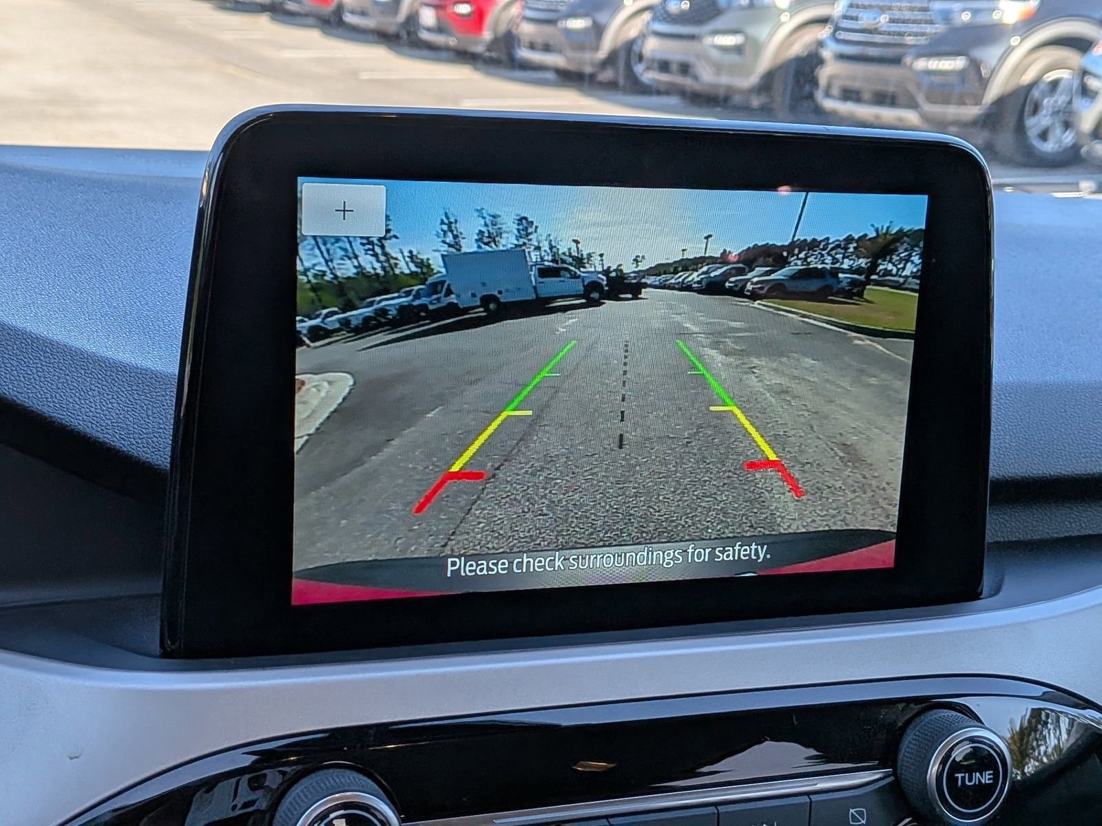 Certified 2022 Ford Escape SE w/ SE Sport Appearance Package image 12