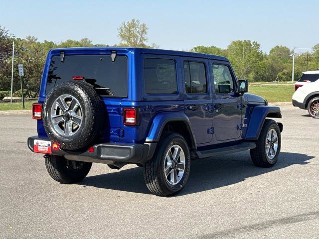 Used 2019 Jeep Wrangler Unlimited Sahara AWD/4WD image 4