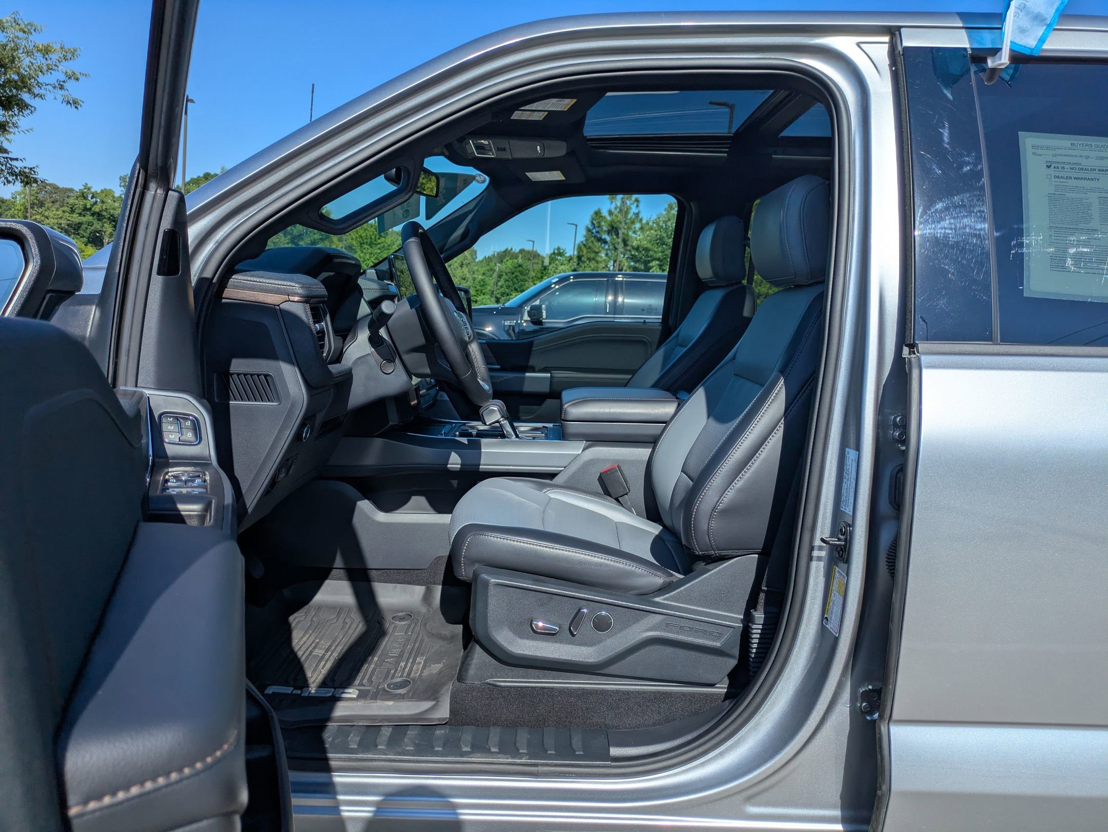 Certified 2025 Ford F150 Lightning Lariat AWD/4WD image 14