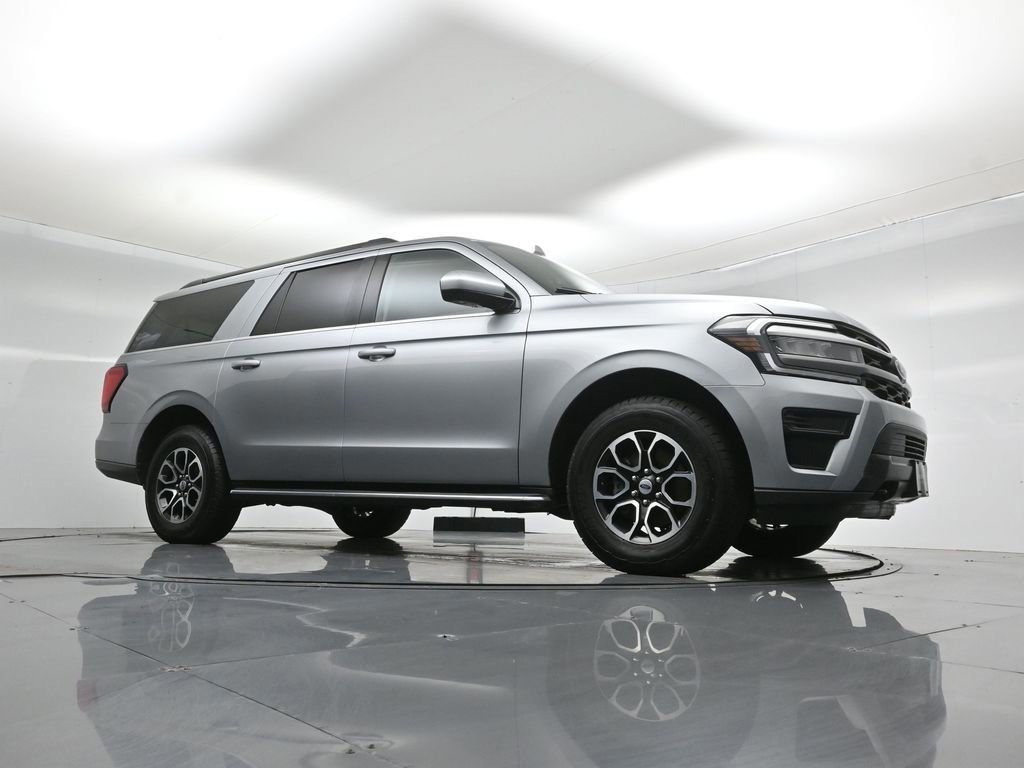 Certified 2023 Ford Expedition Max XLT image 2