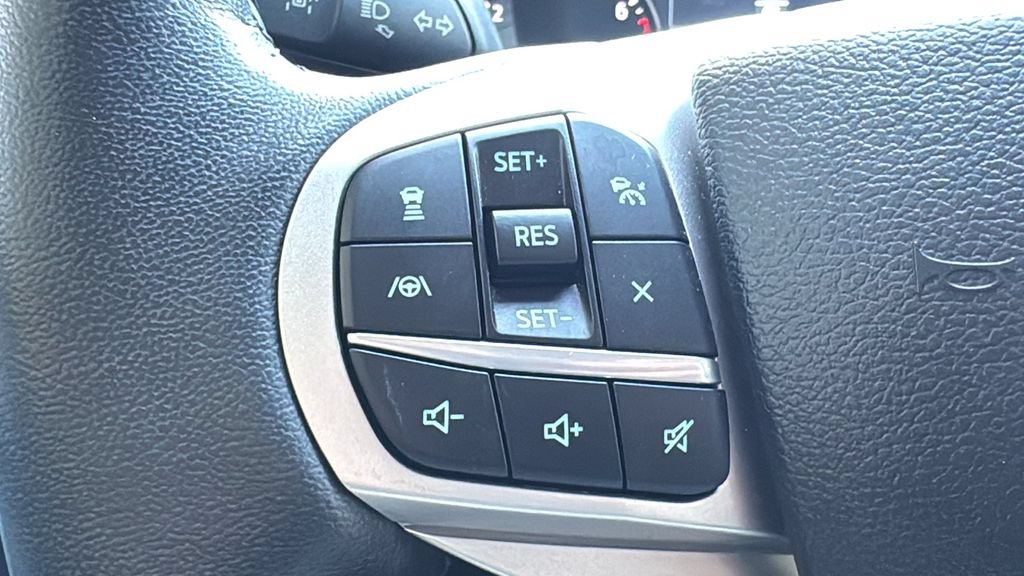 Certified 2023 Ford Explorer XLT w/ Equipment Group 202A RWD image 12