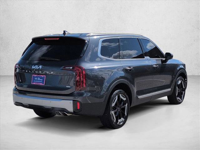 Used 2024 Kia Telluride S AWD/4WD image 3