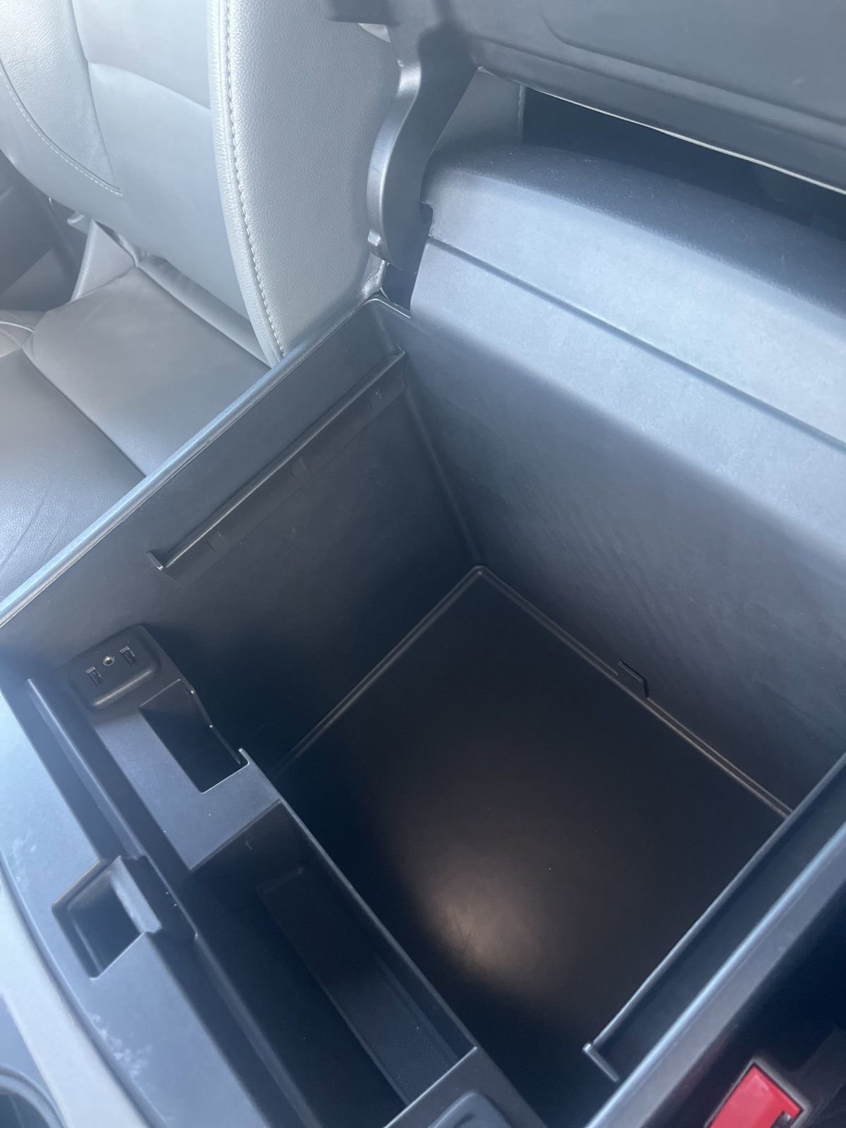 Used 2019 Chevrolet Suburban LT AWD/4WD image 28