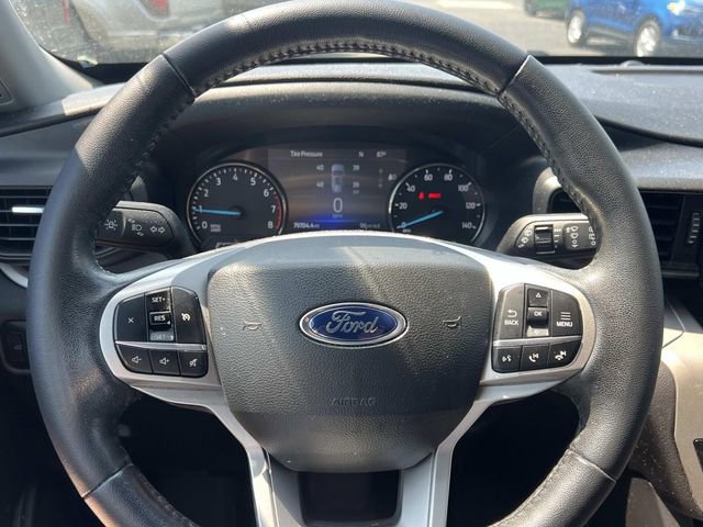 Certified 2022 Ford Explorer XLT w/ Class IV Trailer Tow Package AWD/4WD image 9
