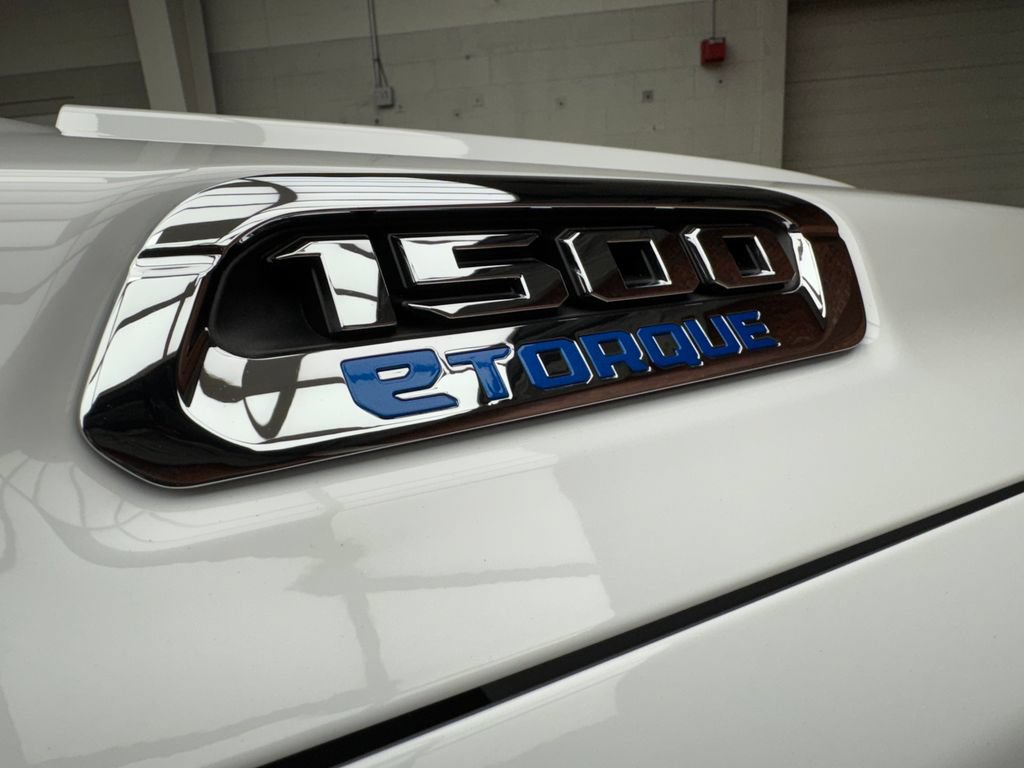 Used 2026 RAM 1500 Big Horn AWD/4WD image 7