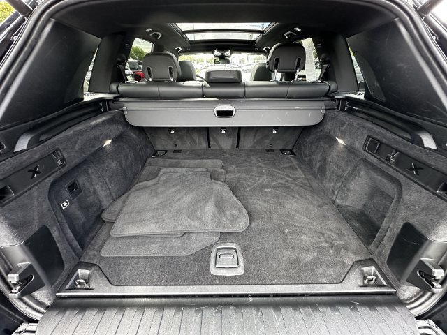 Used 2024 BMW X5 xDrive40i w/ M Sport Package AWD/4WD image 42