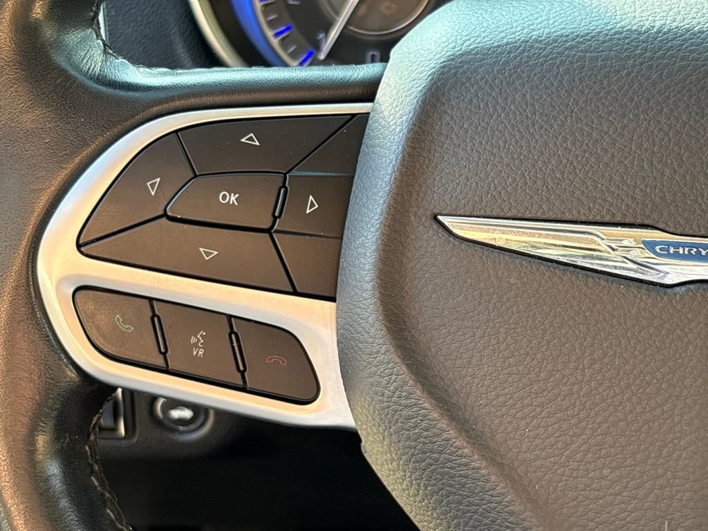 Used 2019 Chrysler 300 Touring L w/ Quick Order Package 22F image 18