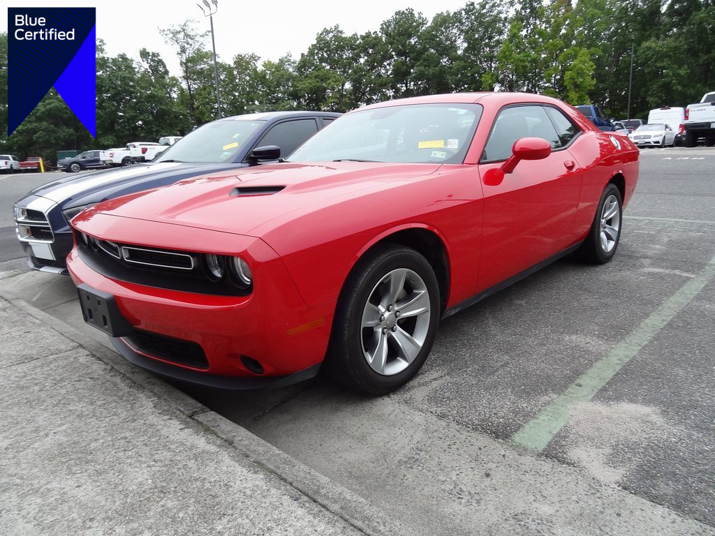 Used 2022 Dodge Challenger SXT w/ Cold Weather Group