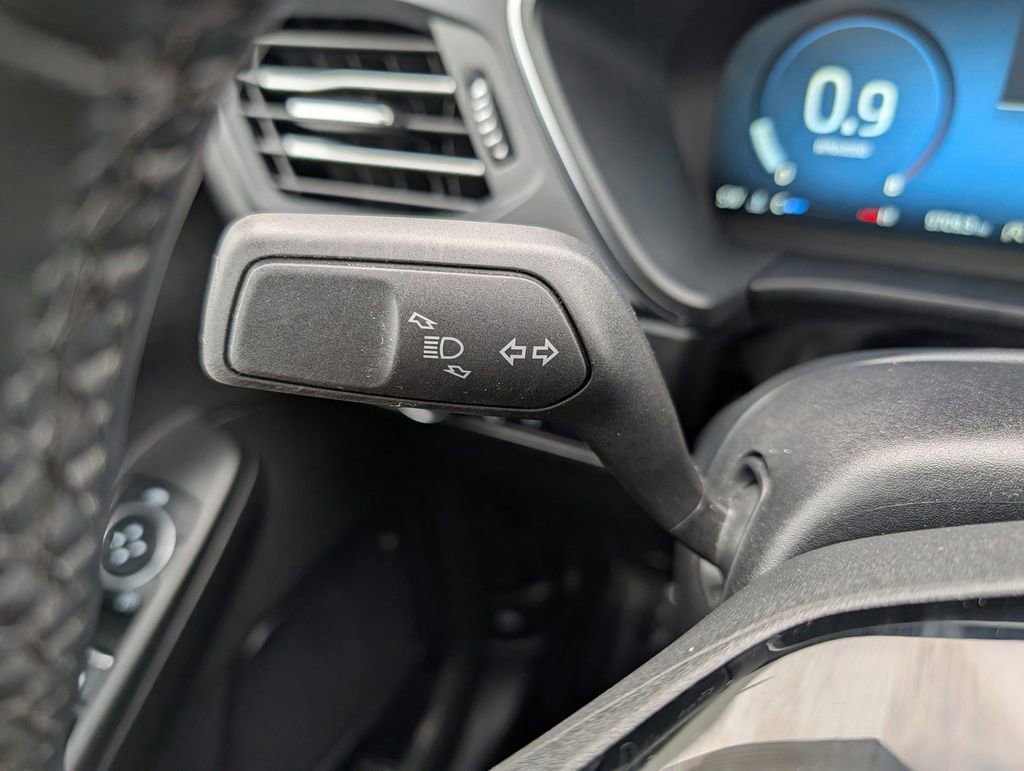 Certified 2023 Ford Escape Platinum w/ Premium Technology Package image 23