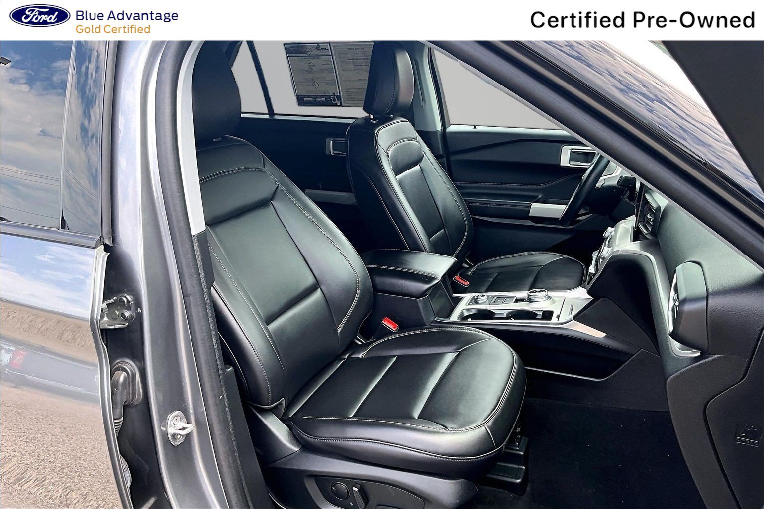Certified 2023 Ford Explorer XLT w/ Equipment Group 202A AWD/4WD image 7
