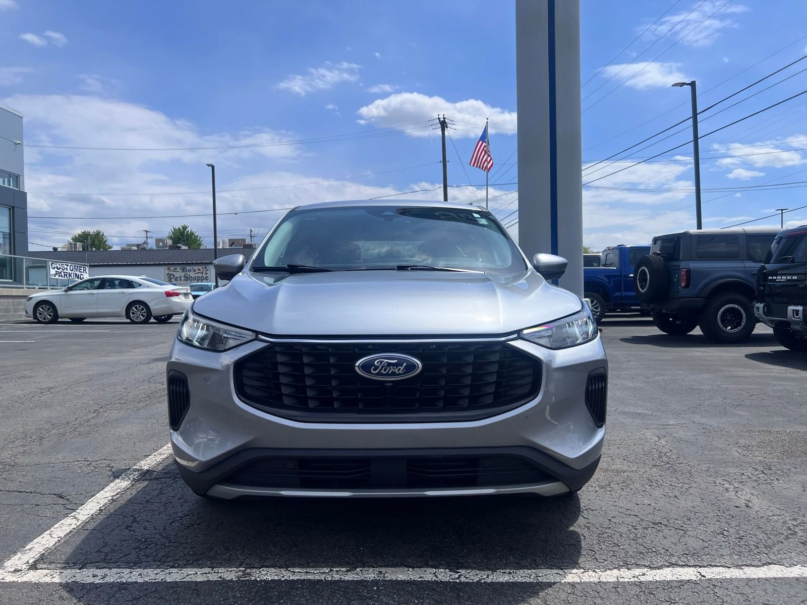 Certified 2023 Ford Escape Active w/ Tech Pack #2 FWD image 2