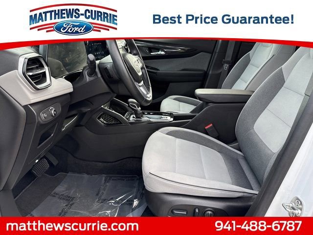 Used 2024 Chevrolet TrailBlazer LT w/ Convenience Package image 9