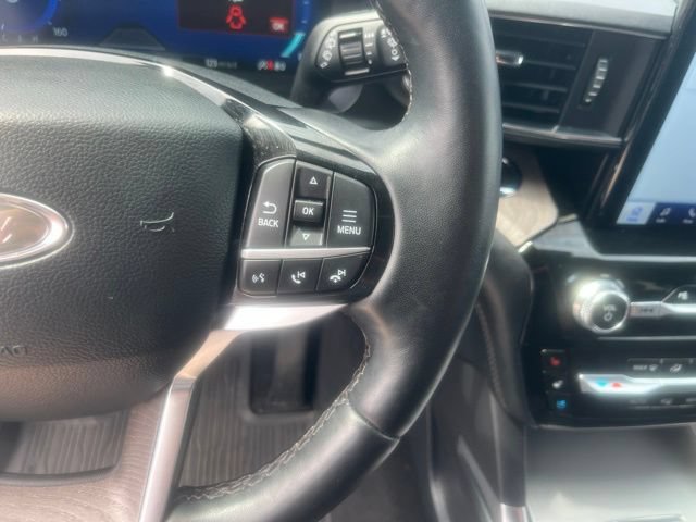 Certified 2022 Ford Explorer Platinum w/ Equipment Group 601A AWD/4WD image 16