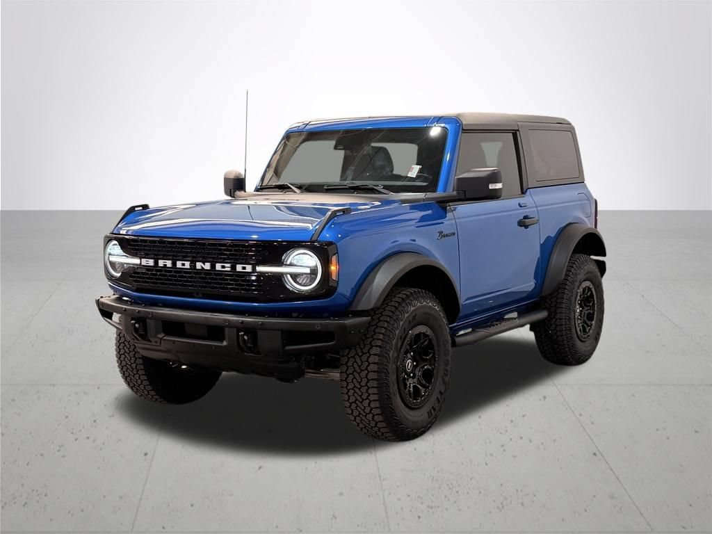 Certified 2022 Ford Bronco Wildtrak AWD/4WD image 2