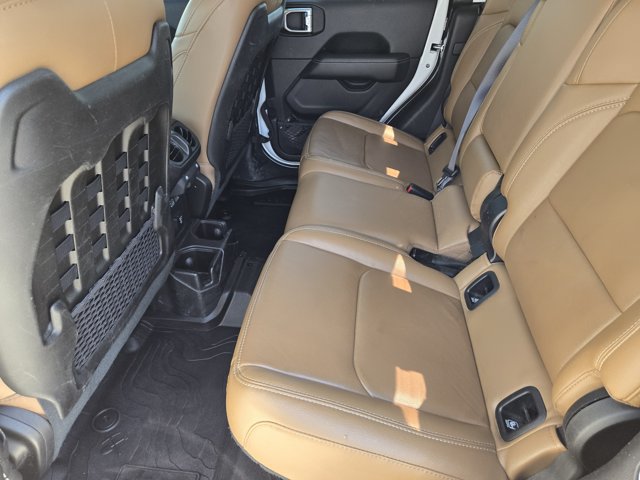 Used 2020 Jeep Gladiator Rubicon w/ Dual Top Group AWD/4WD image 28