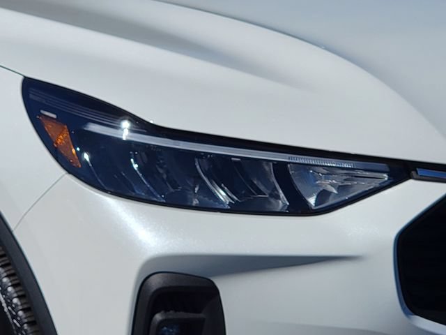 Certified 2023 Ford Escape SE FWD image 16