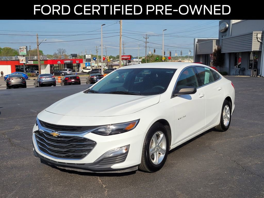 Used 2023 Chevrolet Malibu LS image 2