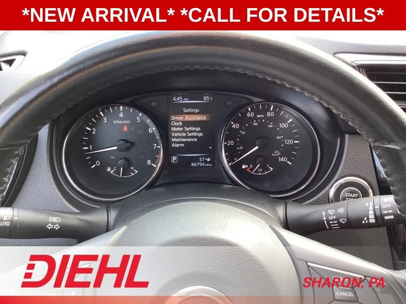 Used 2017 Nissan Rogue SV AWD/4WD image 24