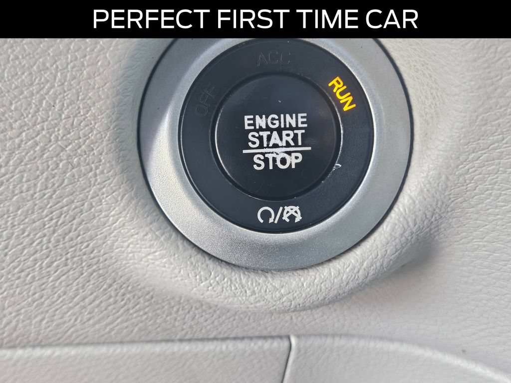 Used 2020 Chrysler Pacifica Touring-L FWD image 28