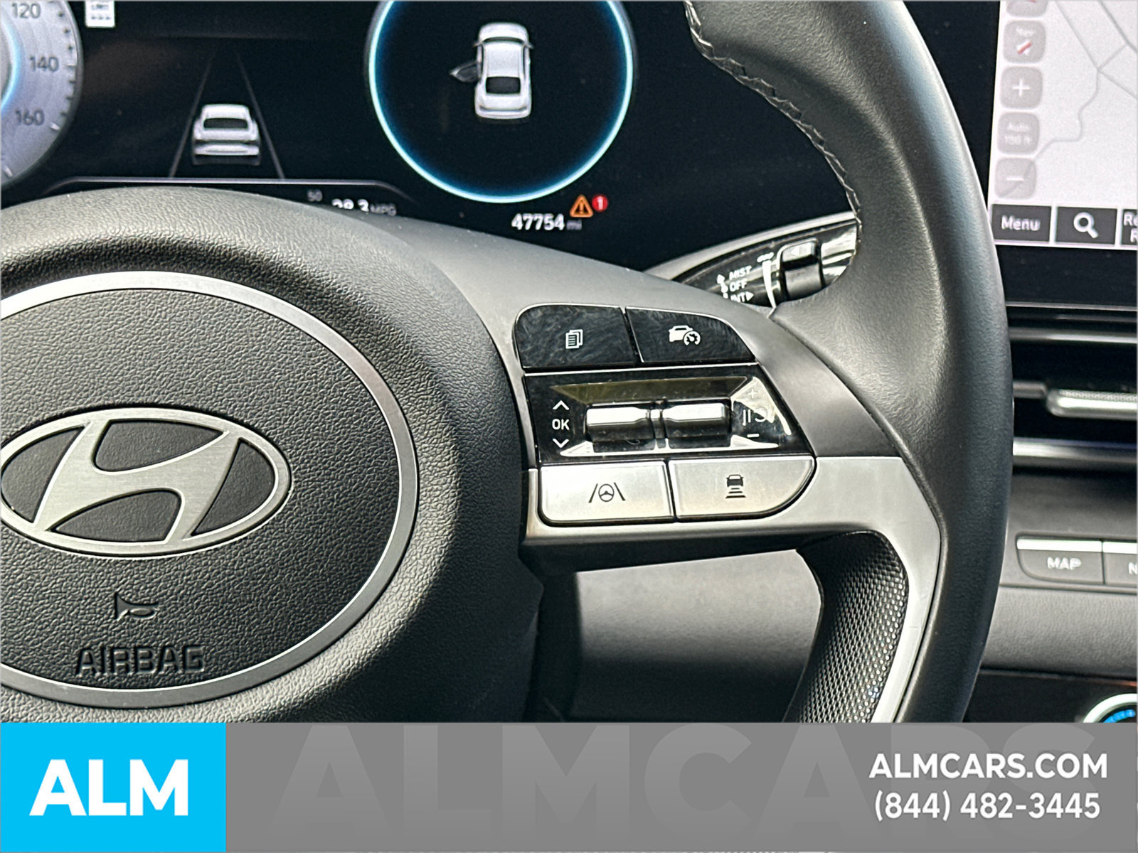 Used 2025 Hyundai Elantra SEL FWD image 29