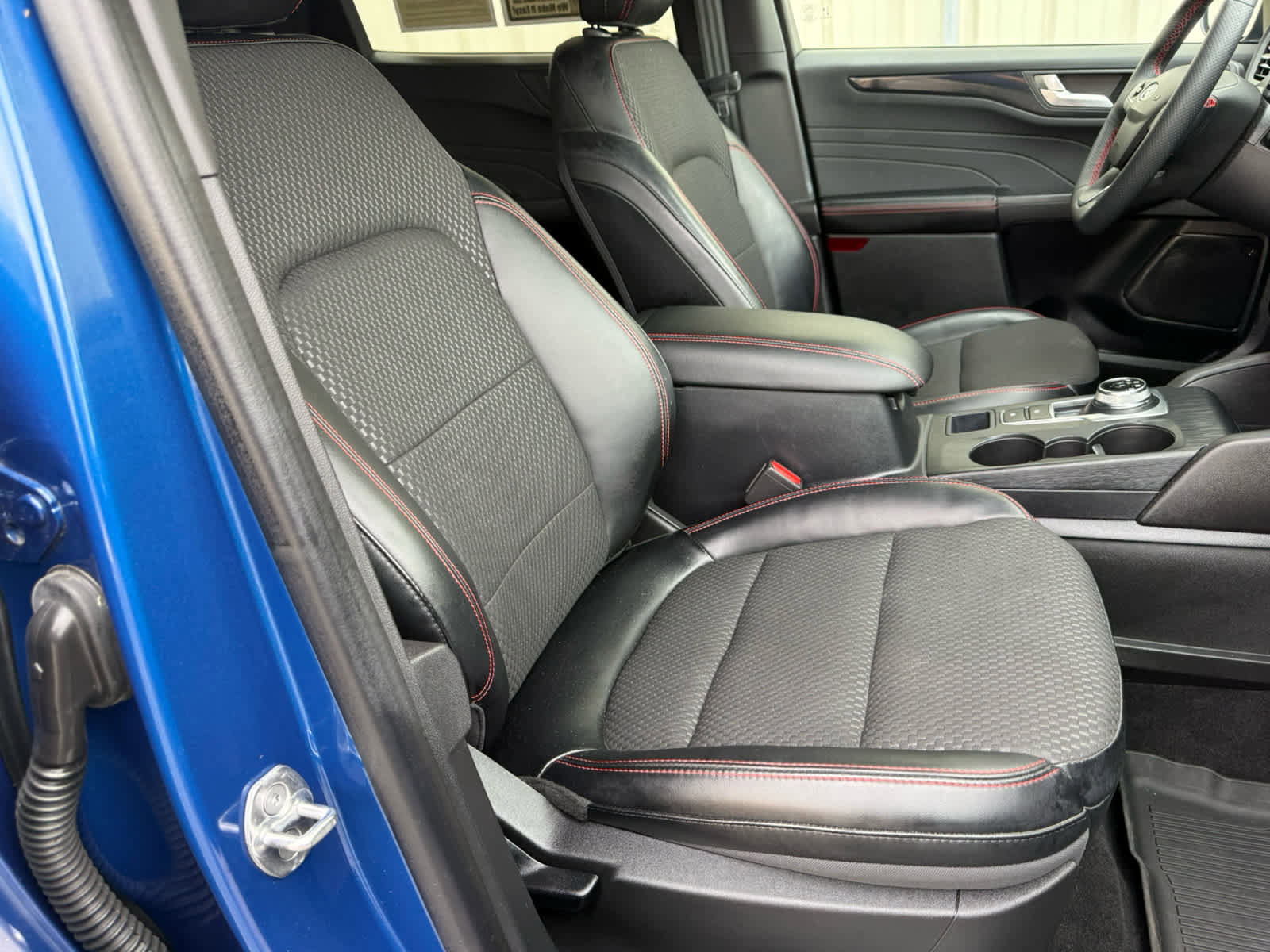 Certified 2023 Ford Escape ST-Line FWD image 8