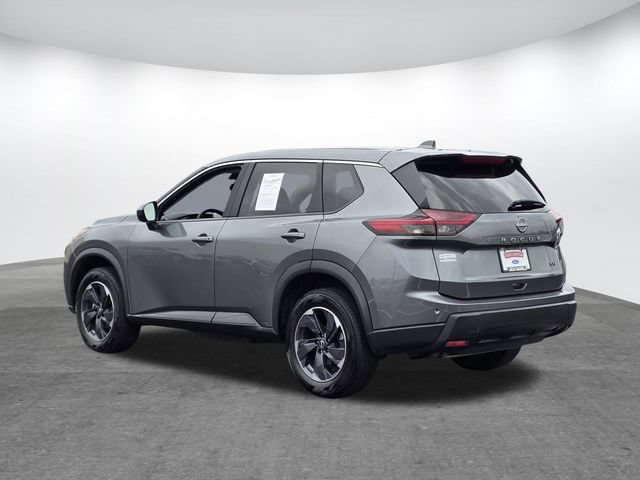 Used 2024 Nissan Rogue SV FWD image 6