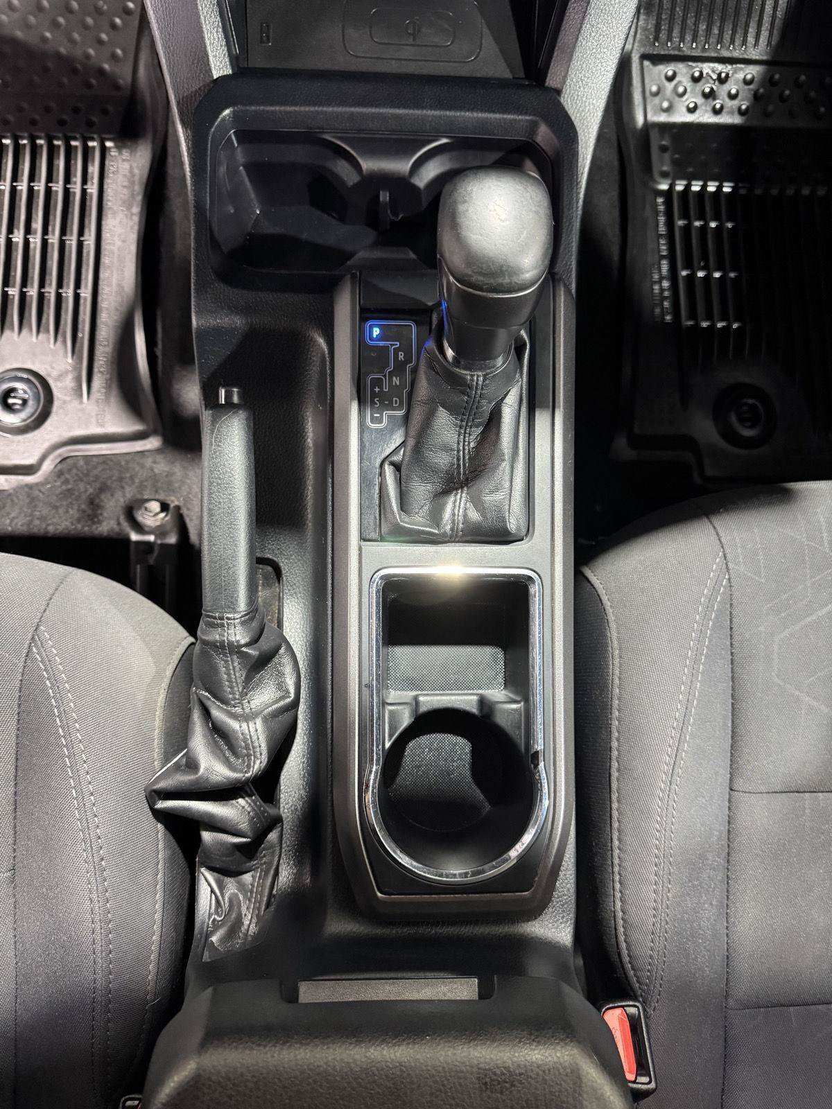 Used 2019 Toyota Tacoma TRD Sport AWD/4WD image 25