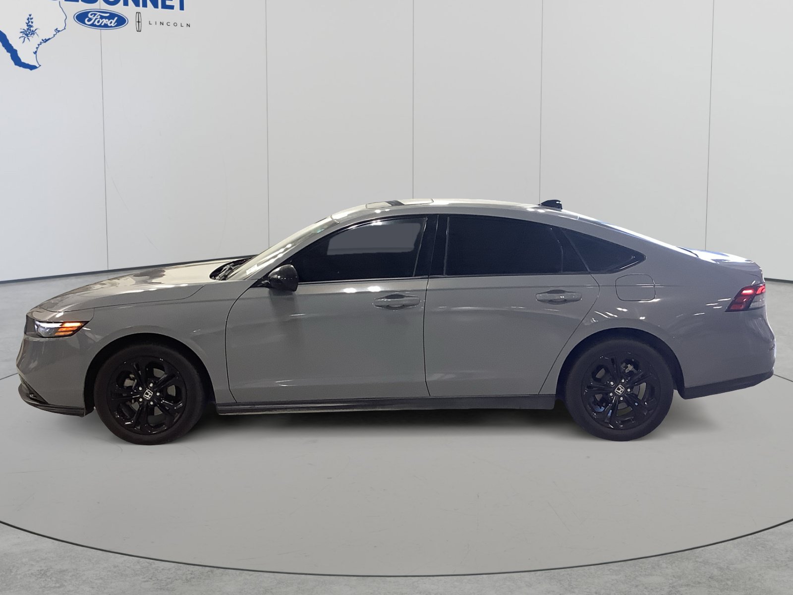 Used 2025 Honda Accord SE image 8