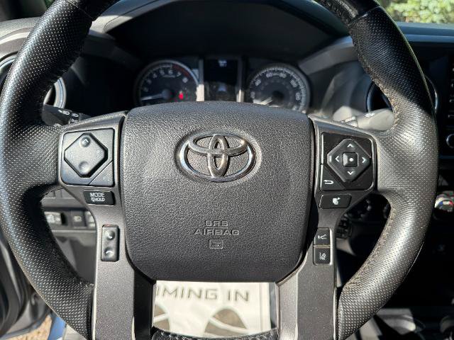 Used 2021 Toyota Tacoma TRD Off-Road w/ Technology Package AWD/4WD image 14