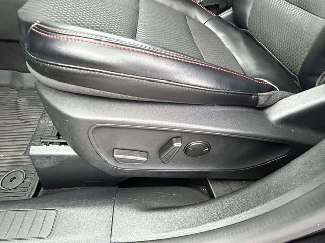 Certified 2024 Ford Escape ST-Line w/ Tech Pack #1 AWD/4WD image 16