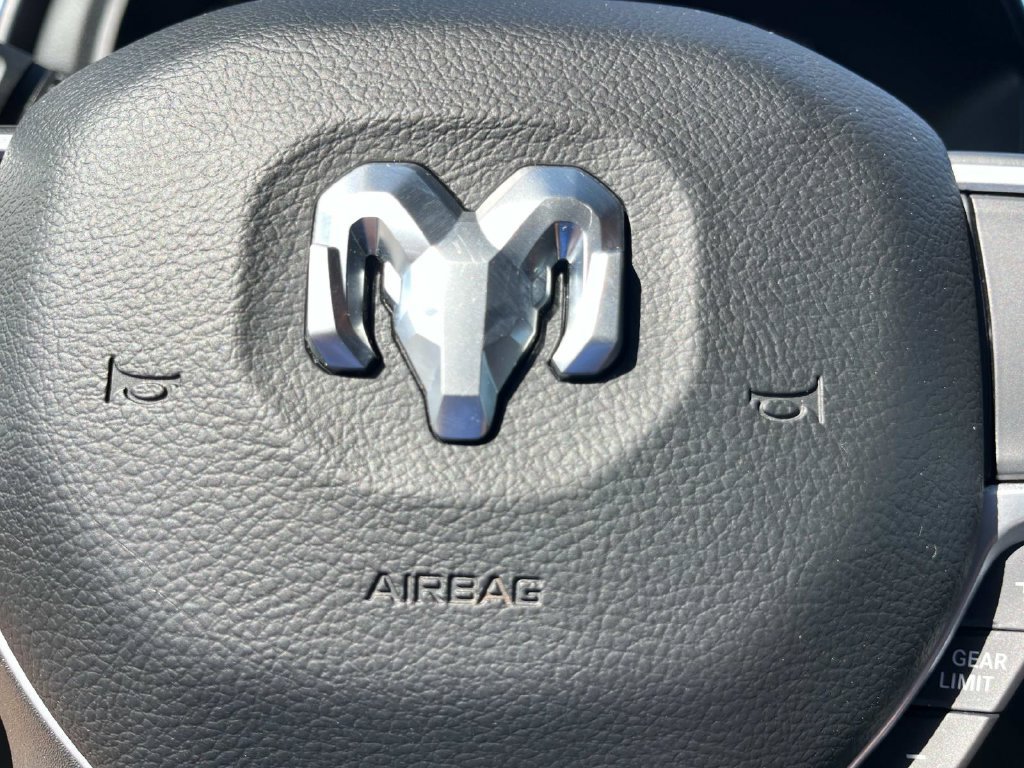 Used 2022 RAM 1500 Big Horn RWD image 37