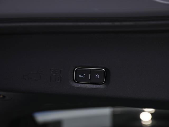 Certified 2025 Ford Expedition Active AWD/4WD image 14