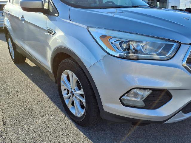 Certified 2017 Ford Escape SE w/ Equipment Group 201A image 5