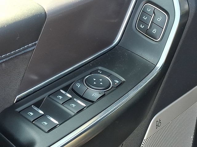 Certified 2025 Ford F150 Platinum AWD/4WD image 23