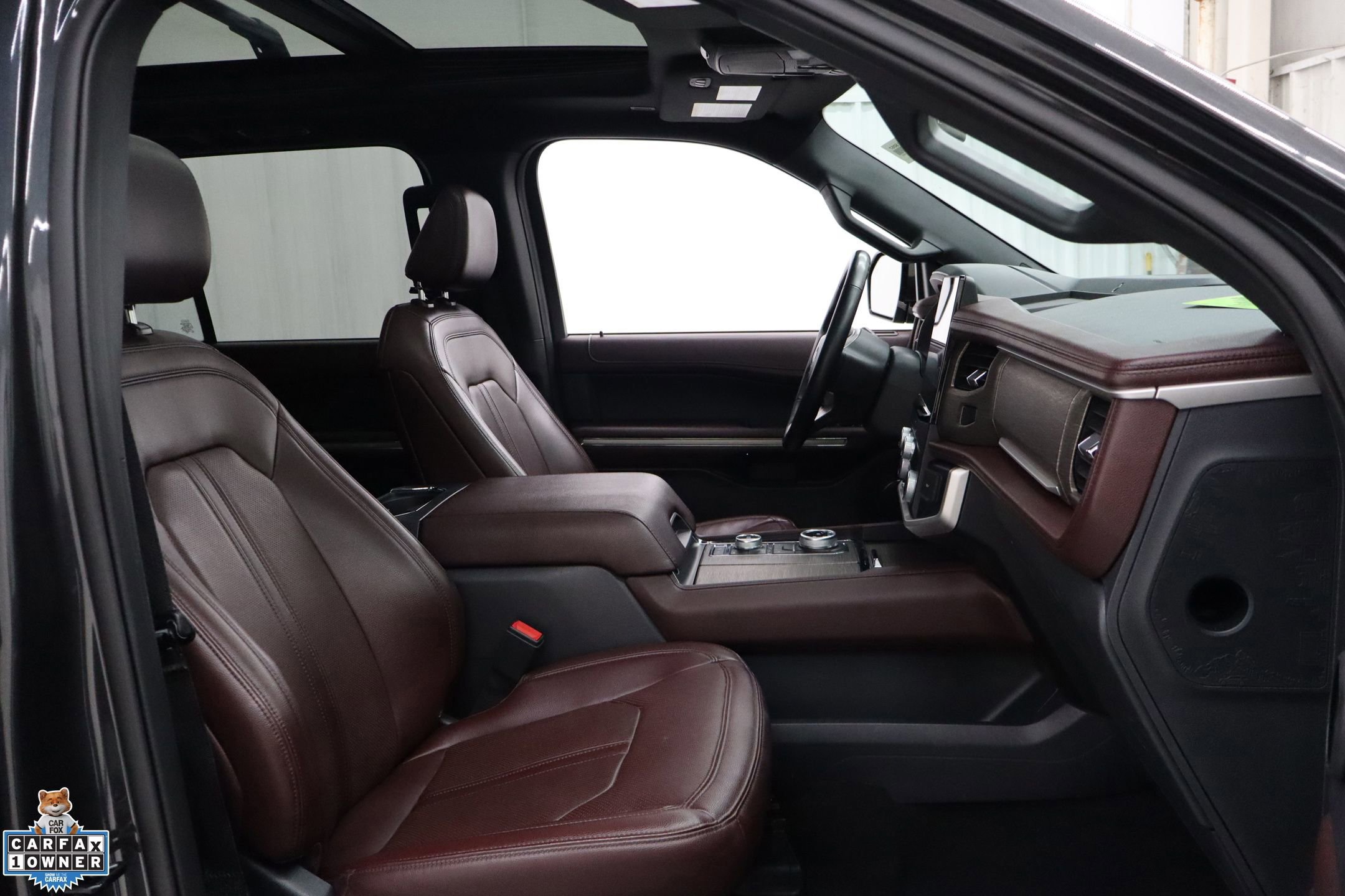 Certified 2024 Ford Expedition Limited image 32