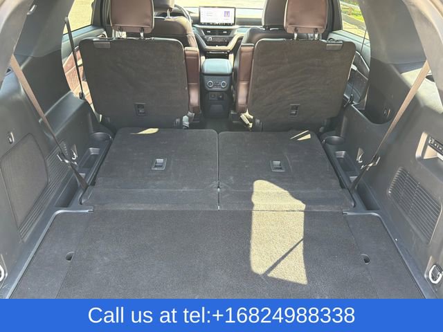 Certified 2025 Ford Explorer Platinum w/ LUX Leather Package image 11