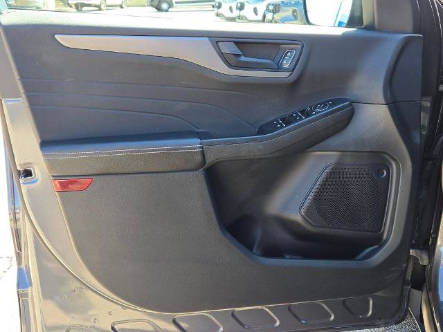 Certified 2023 Ford Escape Active AWD/4WD image 18