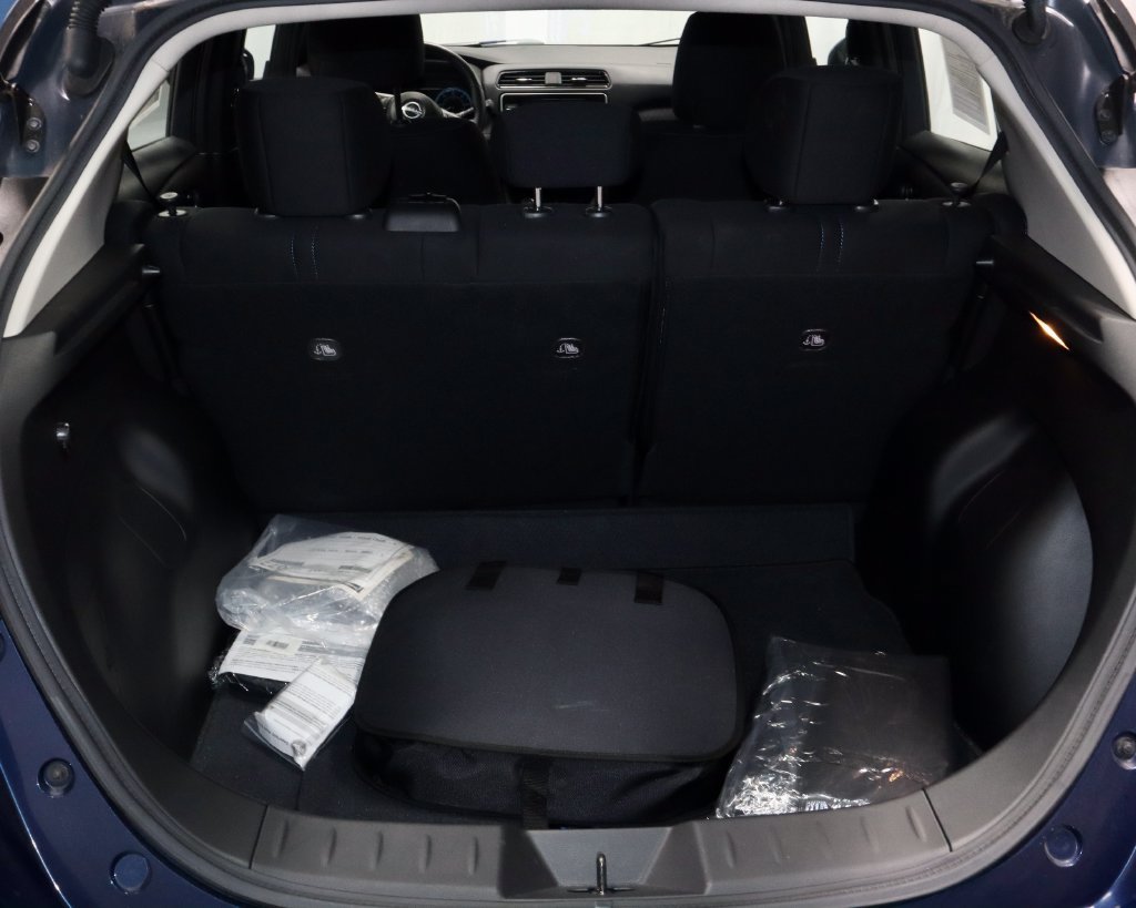 Used 2025 Nissan Leaf SV Plus FWD image 13