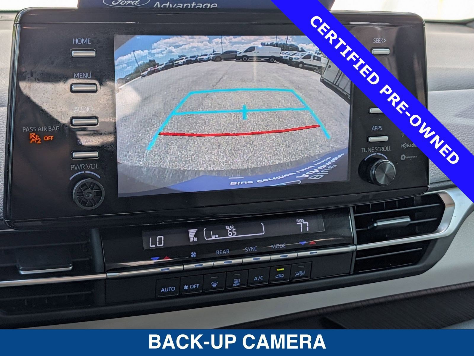 Used 2022 Toyota Sienna LE image 28