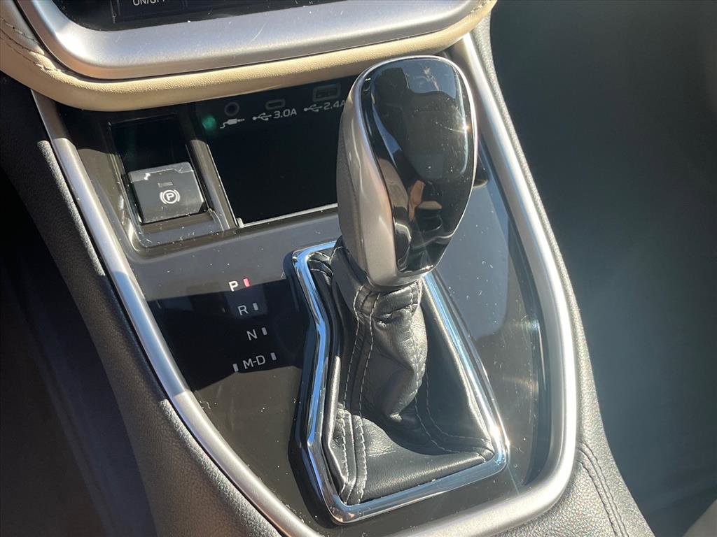 Used 2023 Subaru Outback Limited w/ Popular Package #2 image 10