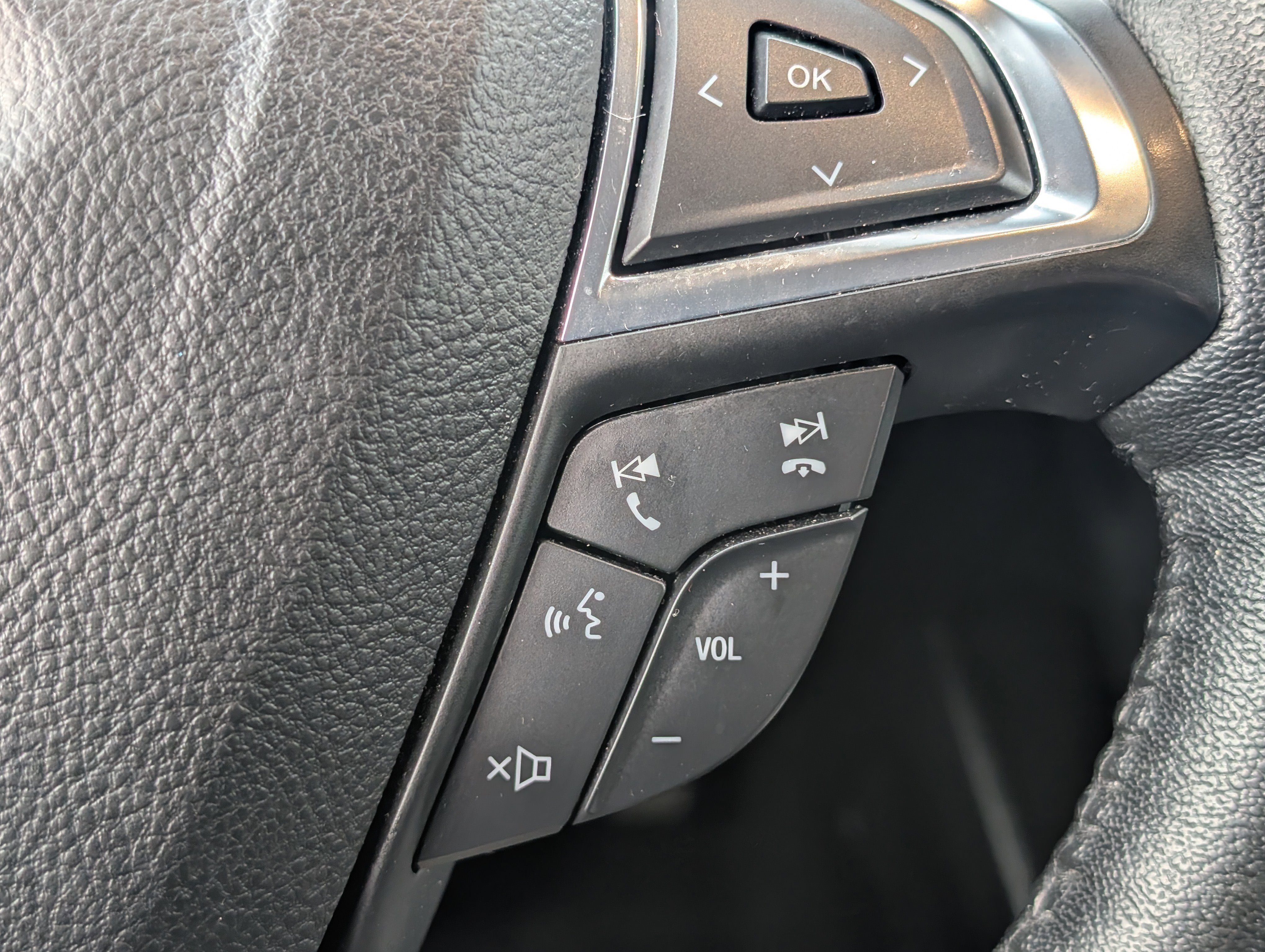 Certified 2022 Ford Edge SEL image 23