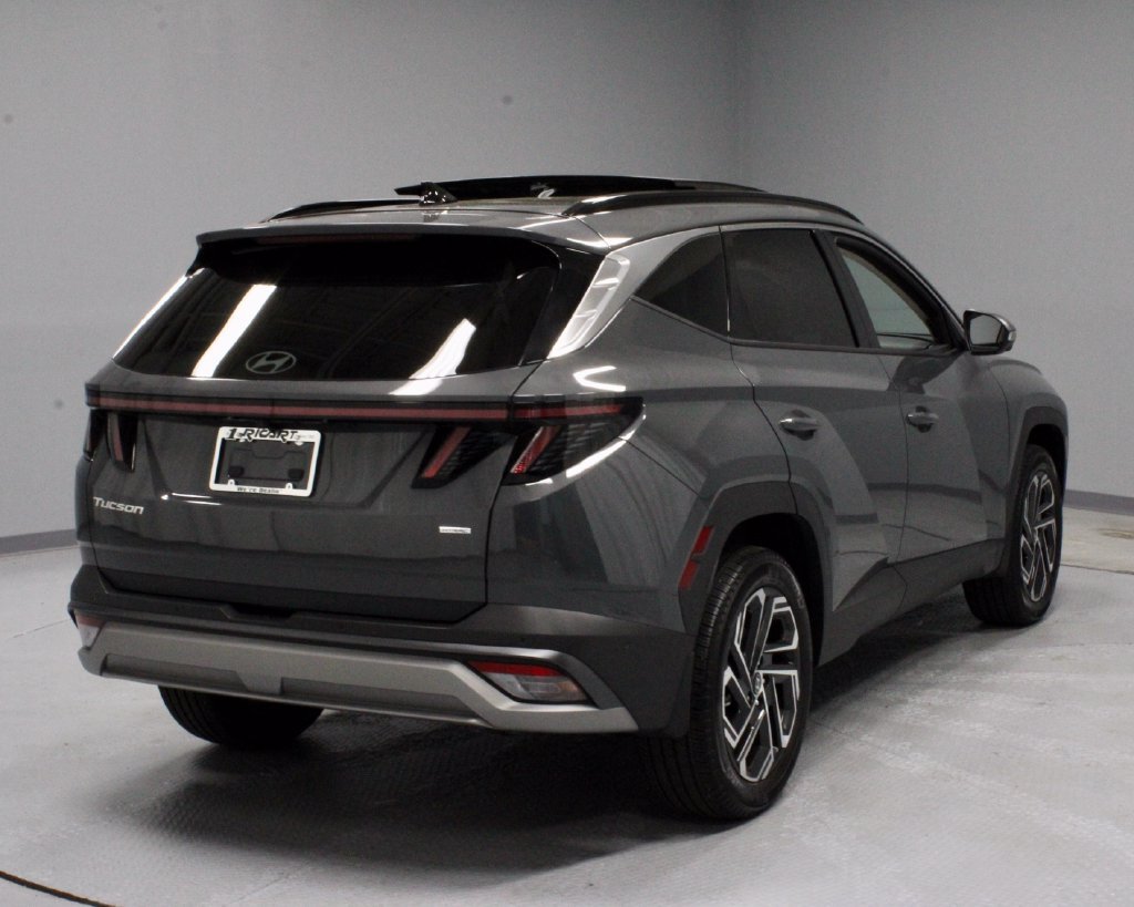 Used 2025 Hyundai Tucson Limited AWD/4WD image 11