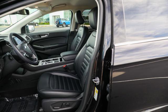 Certified 2024 Ford Edge SEL w/ Convenience Package AWD/4WD image 18