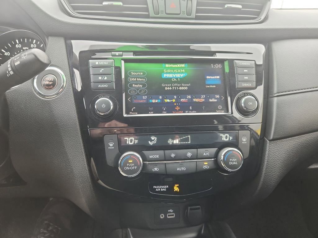 Used 2019 Nissan Rogue SV image 15