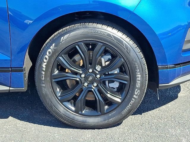 Certified 2024 Ford Edge SE w/ Black Appearance Package image 8