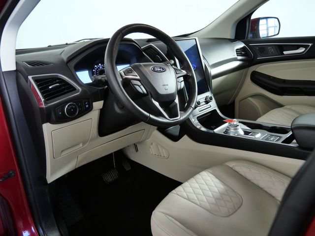 Certified 2024 Ford Edge Titanium w/ Equipment Group 301A AWD/4WD image 15