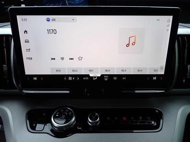 Certified 2025 Ford Expedition Active image 24