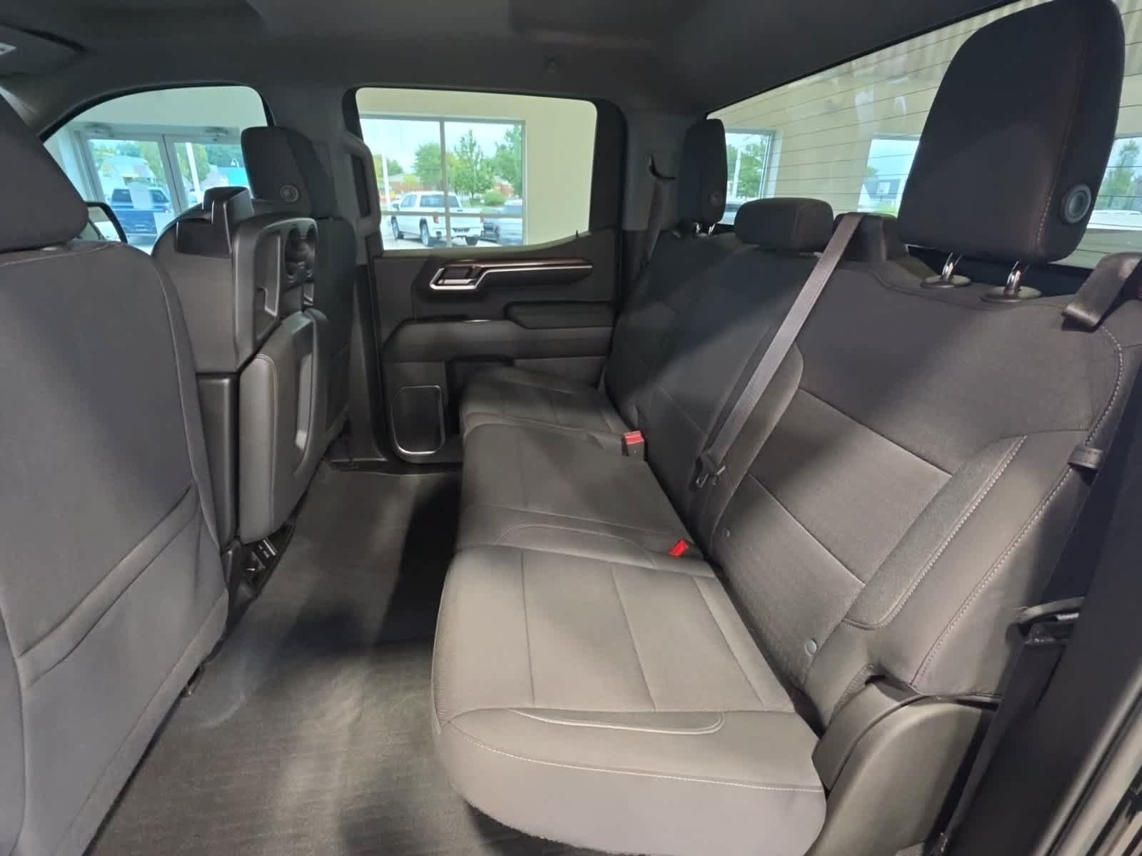 Used 2022 Chevrolet Silverado 1500 LT Trail Boss AWD/4WD image 29